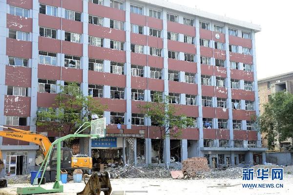 兰州大学学生公寓兰州大学的学生公寓分为多个区域和类型，包括本科生宿舍和研究生公寓，以满足不同学生的住宿需求。