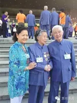 百岁抗战老兵亲历阅兵百岁抗战老兵亲历阅兵，历史的见证与时代的荣耀